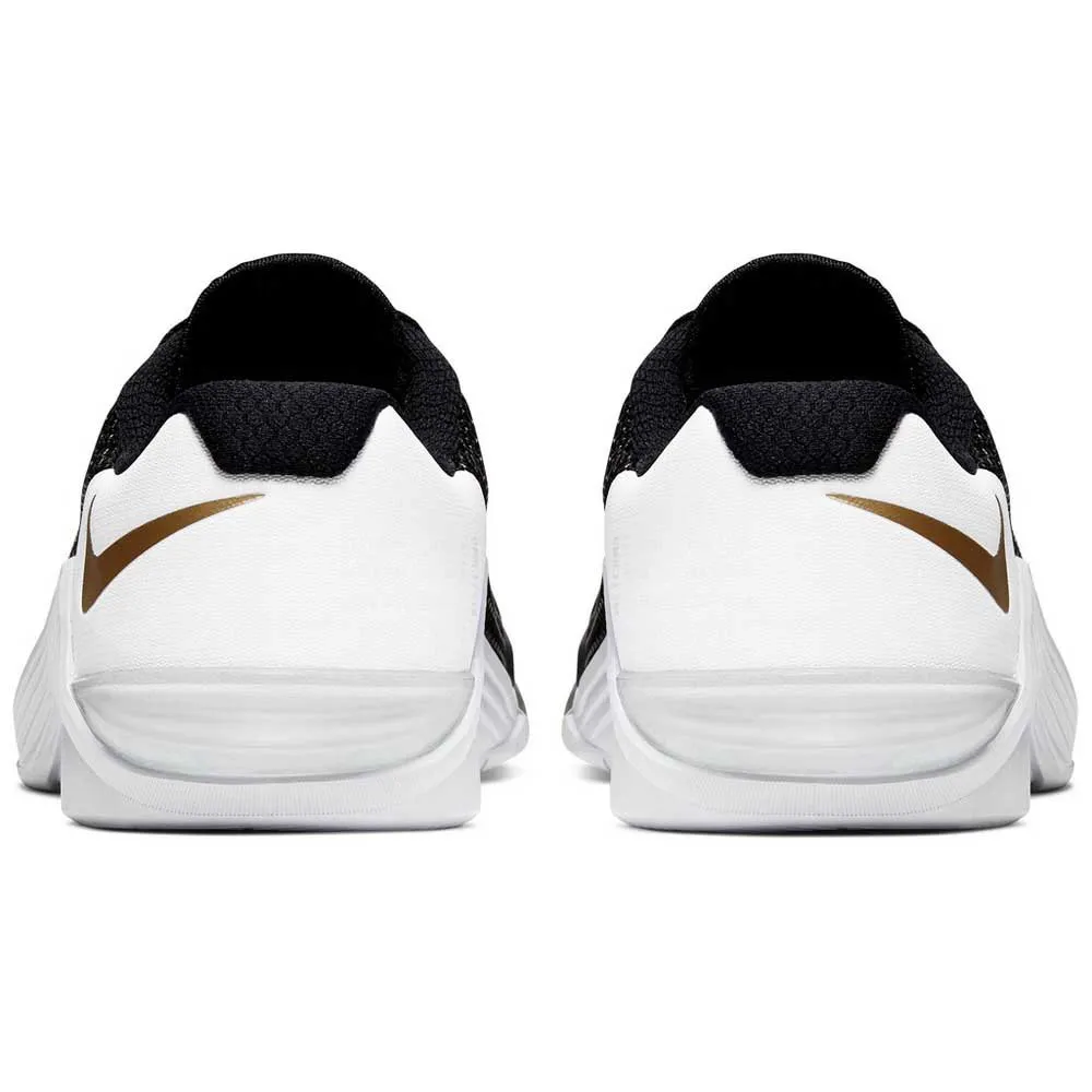 nike metcon 5 blanche
