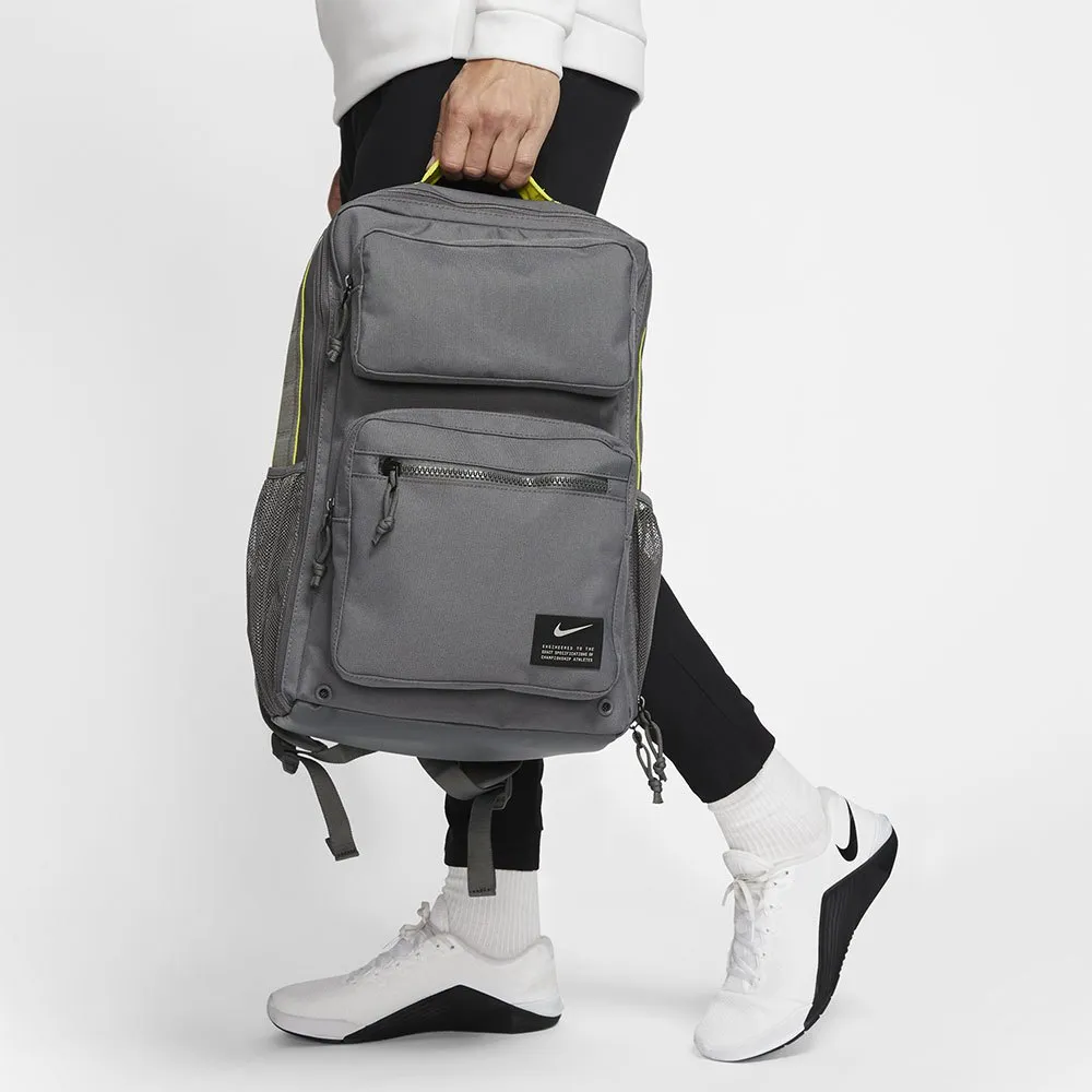 nike performance utility