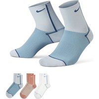 nike-everyday-plus-lightweight-ankle-socks-3-pairs