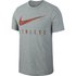 Nike T-Shirt Manche Courte Dri Fit Swoosh Athletic Seasonal